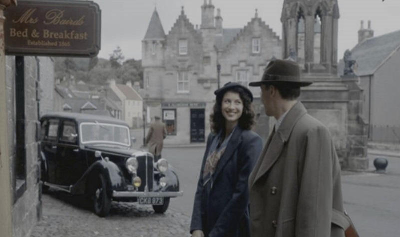 Claire and Jamie in 1940's Inverness in 'Outlander'