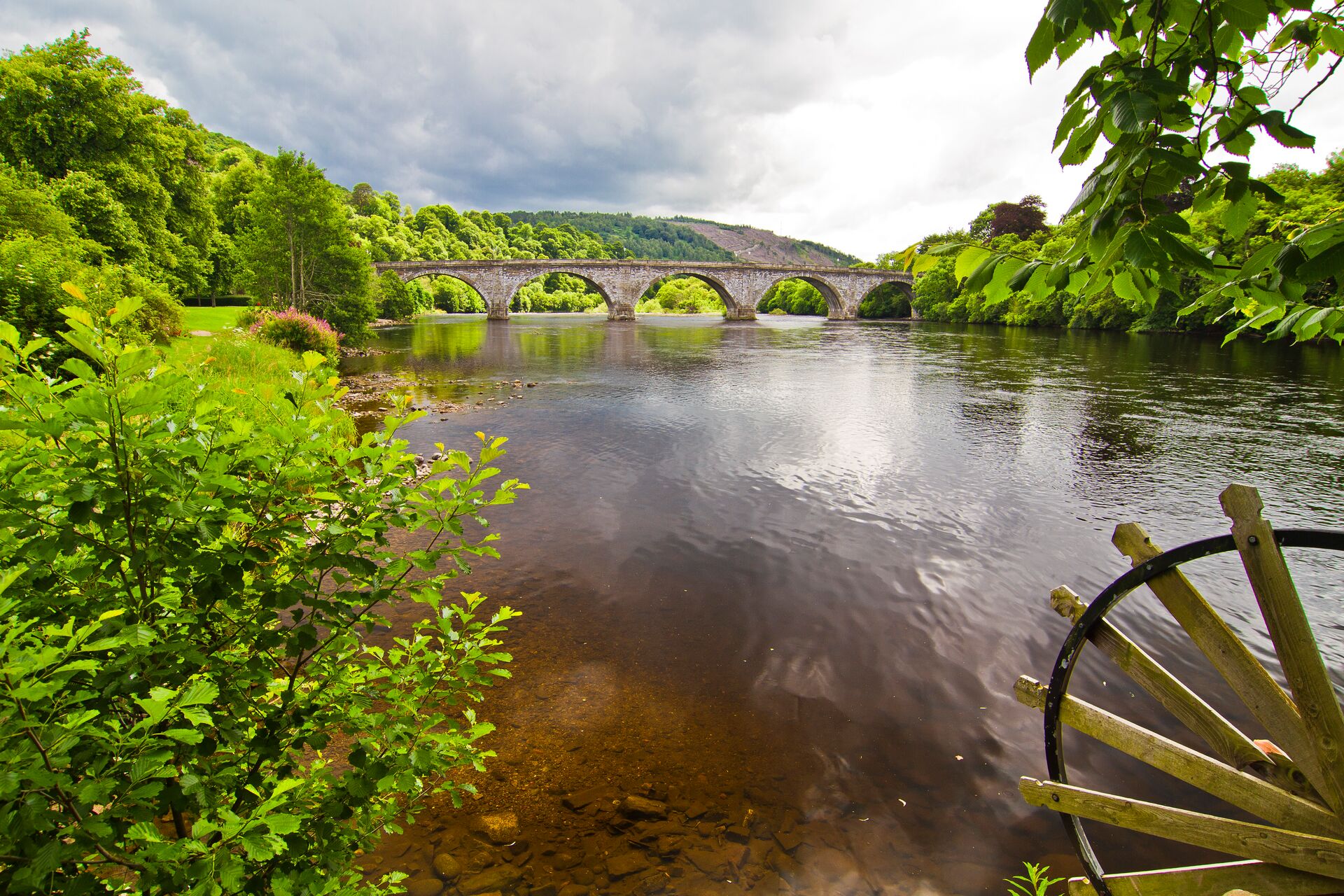 View of a stone bridge over River Tay in Dunkeld